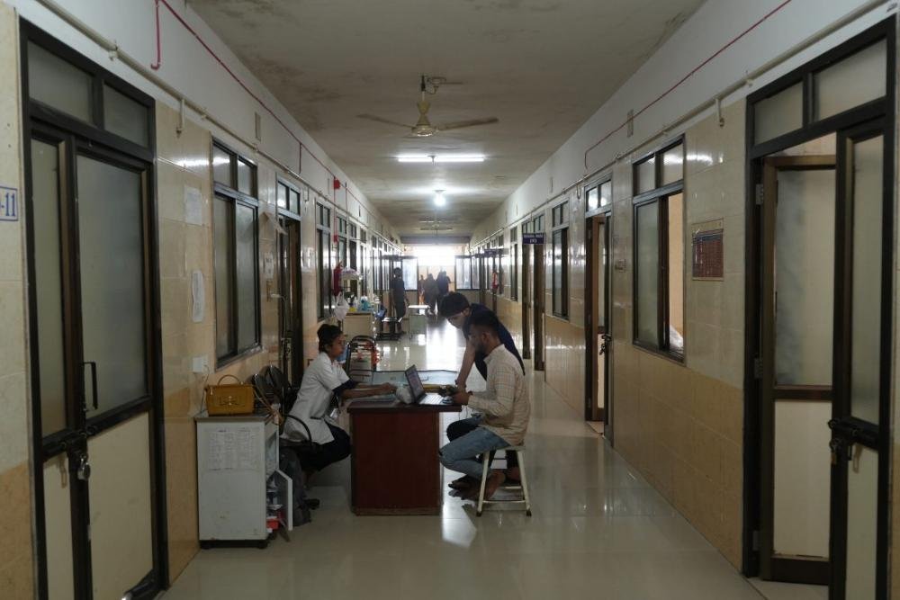 Al Mahmood General Hospital building